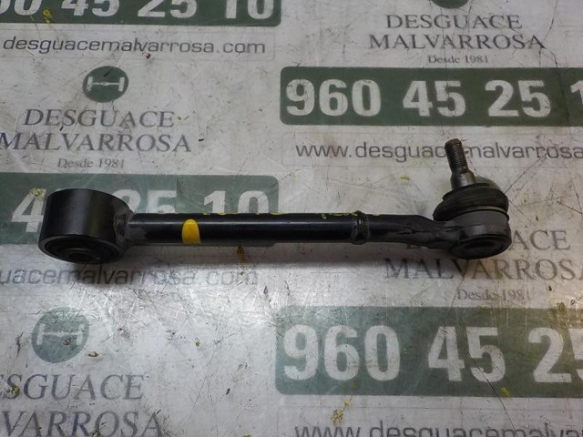 Barra transversal de suspensão traseira 4871042030 TOYOTA
