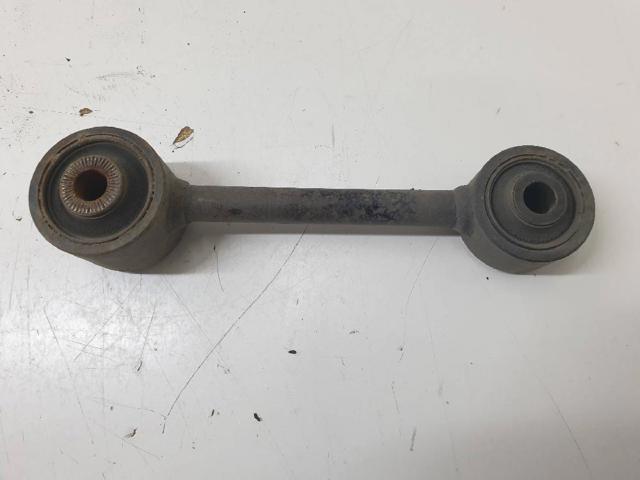 Barra transversal de suspensão traseira 4871048080 TOYOTA