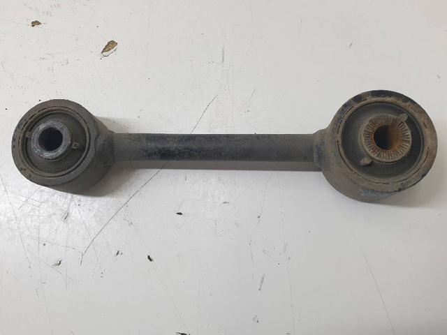 Barra transversal de suspensão traseira 4871048080 TOYOTA