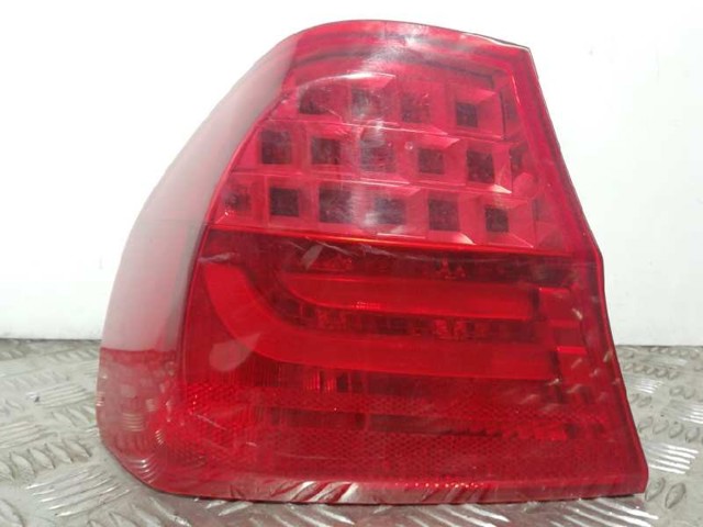Lanterna traseira esquerda externa 4871731 BMW