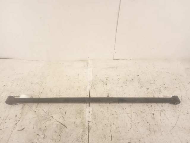 Barra transversal de suspensão traseira 4874060150 TOYOTA