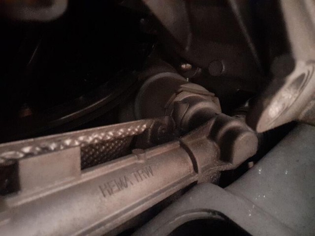 490010058R Renault (RVI)