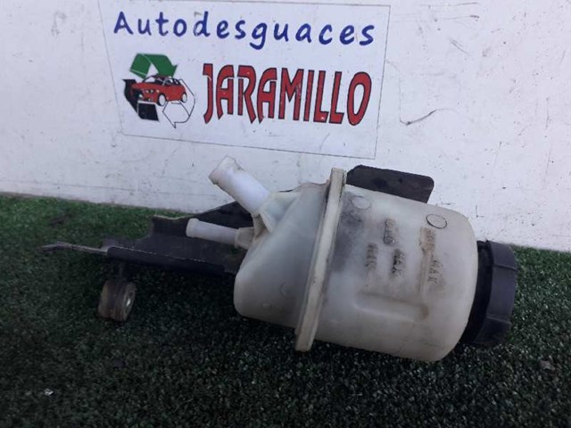 Tanque de bomba da Direção hidrâulica assistida 49180EA000 NISSAN