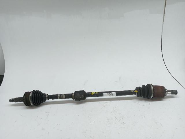 Semieixo (acionador) dianteiro direito 495001H011 HYUNDAI
