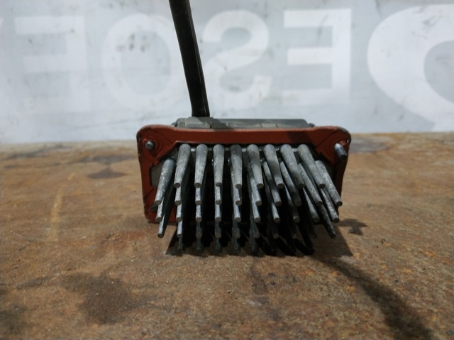 Resistor (resistência) de ventilador de forno (de aquecedor de salão) 4A0820521 VAG