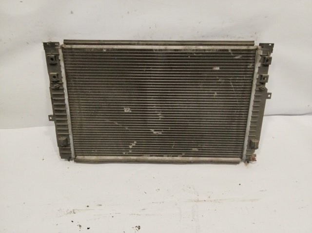 Radiador de esfriamento de motor 4B0121251G VAG