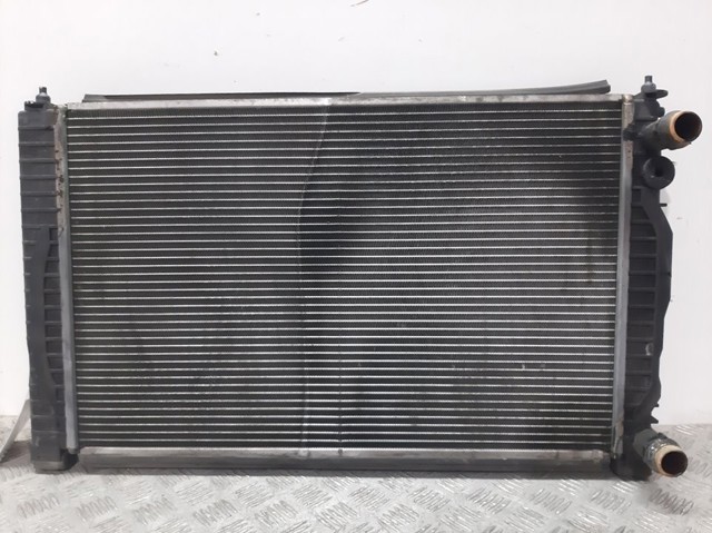 Radiador de esfriamento de motor 4B0121251G VAG