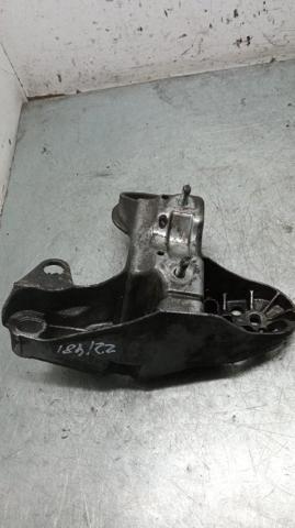 Consola de coxim (apoio) esquerda de motor 4B0199351B VAG