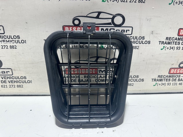 Grelha traseira de ventilação 4B0819181C VAG
