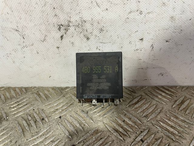 Relê de controlo de limpador pára-brisas 4B0955531A VAG