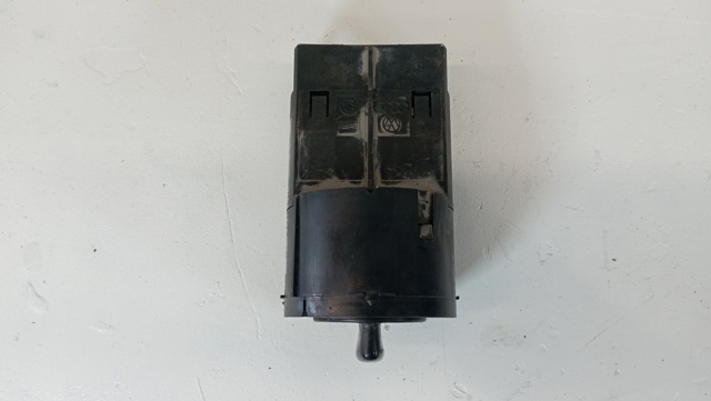 Comutador das luzes no "painel de instrumentos" 4B1941531C VAG