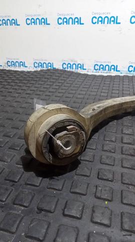 Bloco silencioso dianteiro do braço oscilante inferior 4D0407183Q VAG