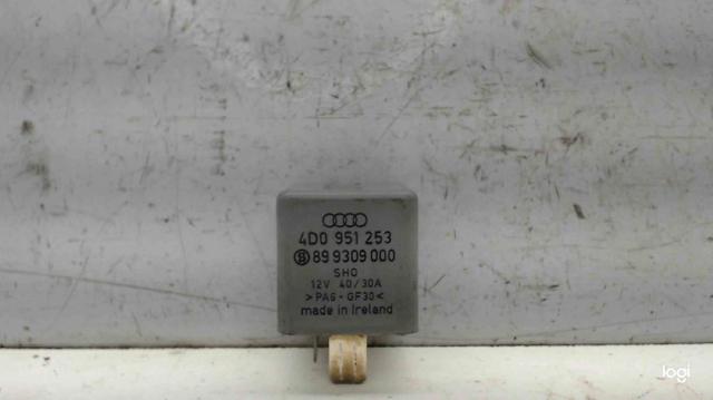 Relê de bomba de gasolina elétrica 4D0951253 VAG