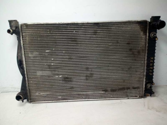 Radiador de esfriamento de motor 4F0121251AG VAG