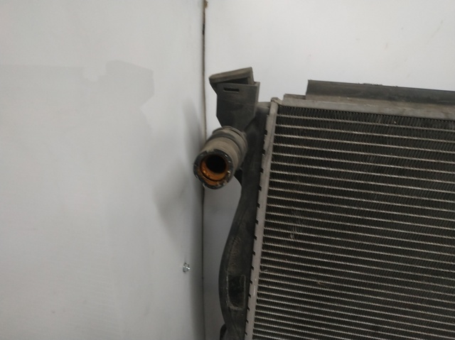 Radiador de esfriamento de motor 4F0121251M VAG