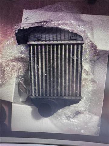 Radiador de intercooler 4F0145805AB VAG