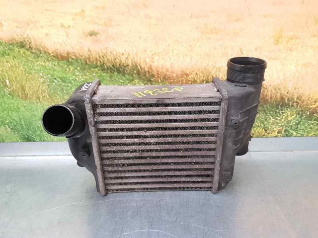 Radiador de intercooler 4F0145805AF VAG