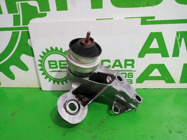 Consola de coxim (apoio) direita de motor 4F0199352E VAG
