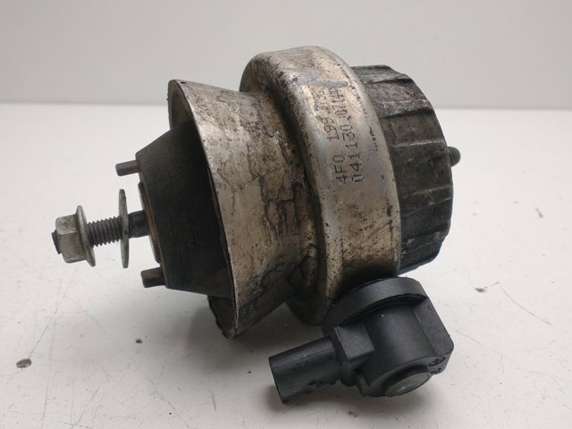Coxim (suporte) esquerdo de motor 4F0199379G VAG