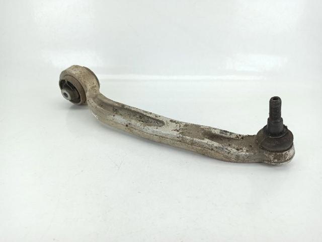 Braço oscilante inferior esquerdo de suspensão dianteira 4F0407693B VAG