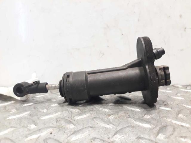 para Audi A6 (4F2)