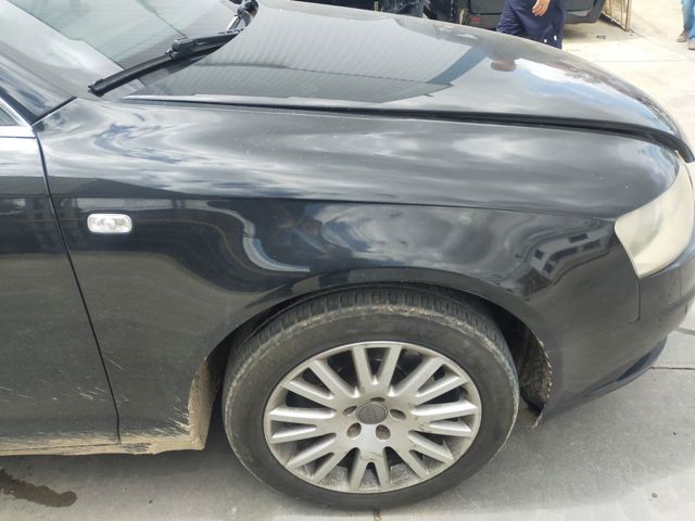 Pára-lama dianteiro direito para Audi A6 4B2, 4B4