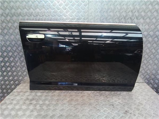 Porta dianteira direita 4F0831052D VAG