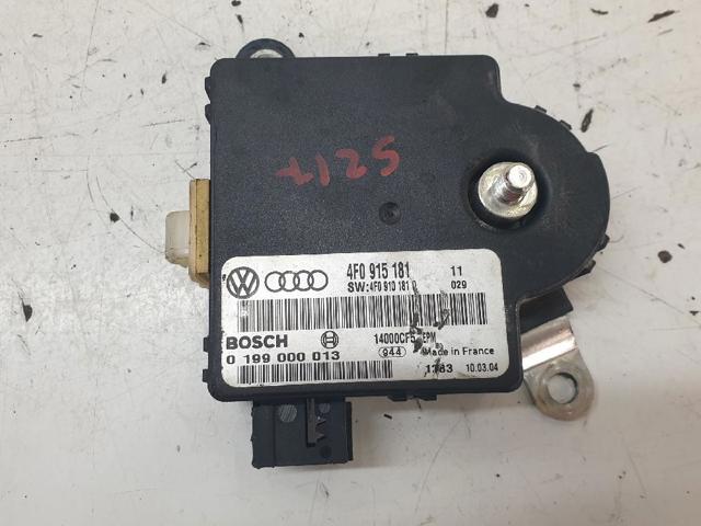 Relê de controlo de carga da PILHA 4F0915181 VAG