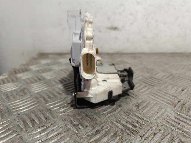 4F1837015 VAG