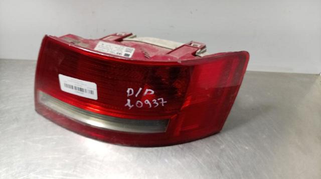 Lanterna traseira direita externa 4F5945096 VAG