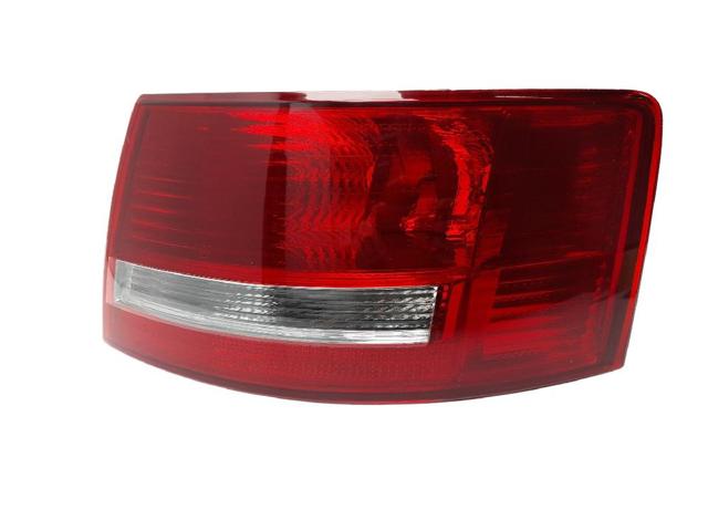 Lanterna traseira direita externa 4F5945096 VAG