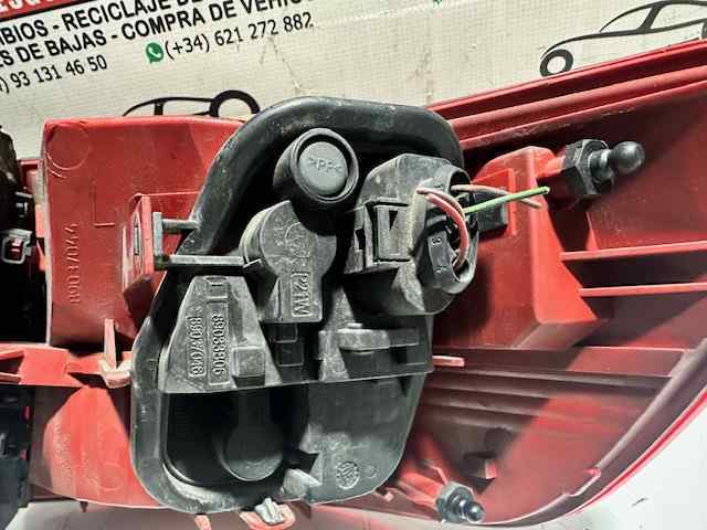 Lanterna traseira esquerda externa 4F9945095B VAG