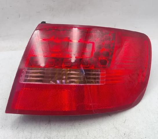 Lanterna traseira direita externa 4F9945096H VAG