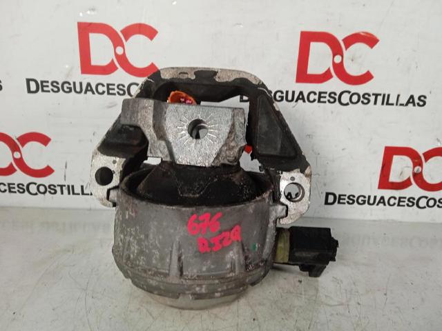 Coxim (suporte) esquerdo de motor 4G0199381 VAG