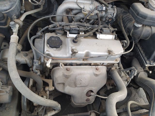 4G18 Mitsubishi