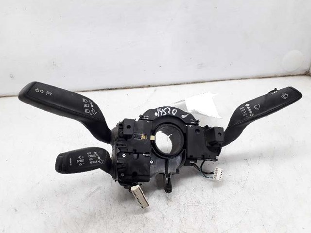 Comutador instalado na coluna da direção, montado para Audi A7 4GA, 4GF