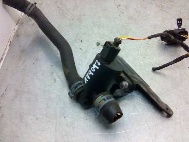 4H0121671B VAG