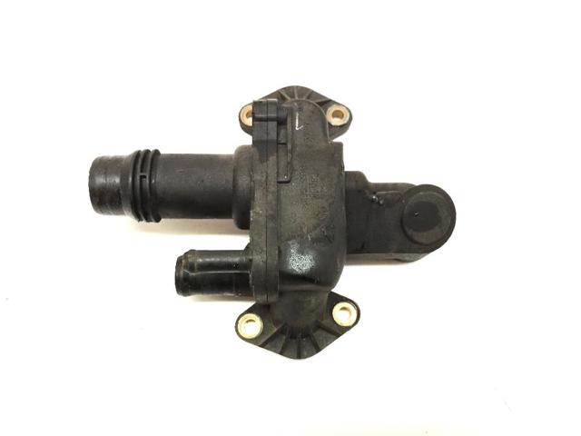 4H2Q8592 Land Rover