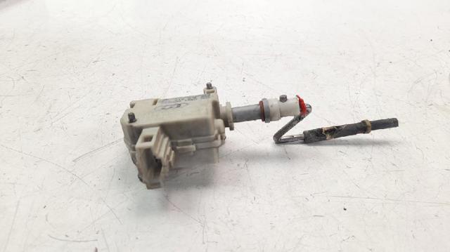 Motor acionador de abertura do alcapão de tanque 4L0810773A VAG