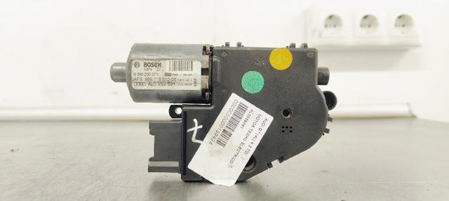 Motor de acionamento de alcapão 4L0959591 VAG