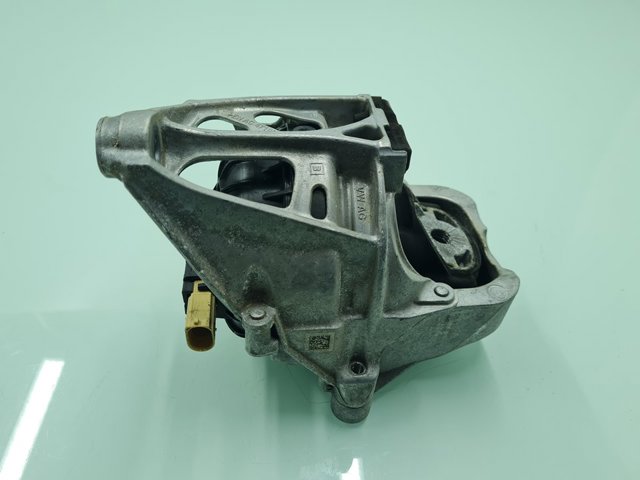 Coxim (suporte) esquerdo de motor 4M0199371FJ VAG
