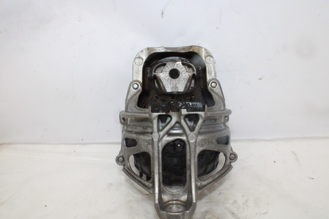 Coxim (suporte) direito de motor 4M0199372M VAG