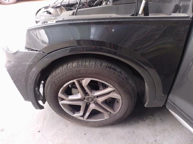 Semieixo (acionador) dianteiro 4M0407271AA VAG
