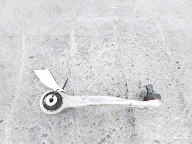 Braço oscilante superior esquerdo de suspensão dianteira 4M0407509B VAG