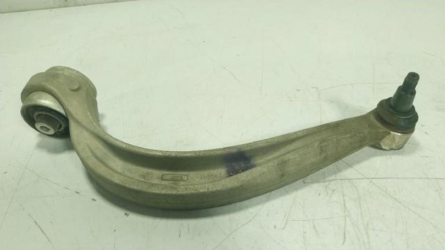 Braço oscilante inferior direito de suspensão dianteira 4M0407694E VAG