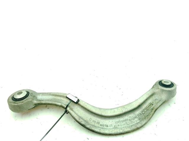Braço oscilante superior direito de suspensão traseira 4M0505372 VAG