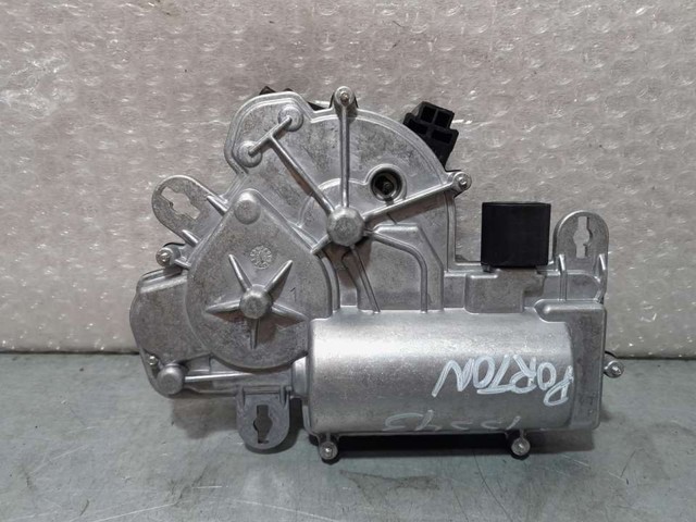Motor acionador de abertura/fechamento de porta-malas (de 3ª/5ª porta traseira) 4M0827887B VAG