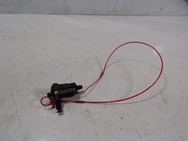 Motor acionador de abertura do alcapão de tanque 4M0862153B VAG