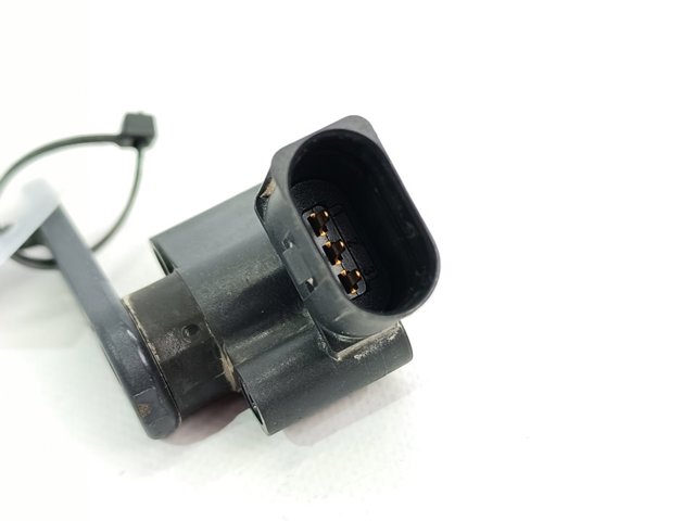 Sensor traseiro esquerdo do nível de posição de carroçaria 4M0907503 VAG