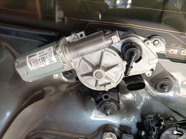 Motor de limpador pára-brisas de vidro traseiro 4M0955711A VAG